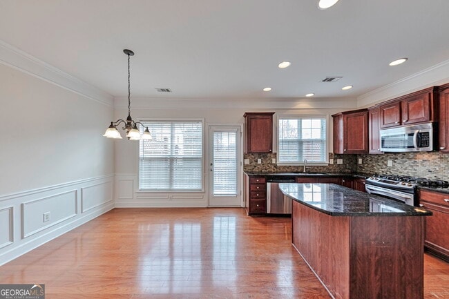 Photo - 4822 Seldon Way SE