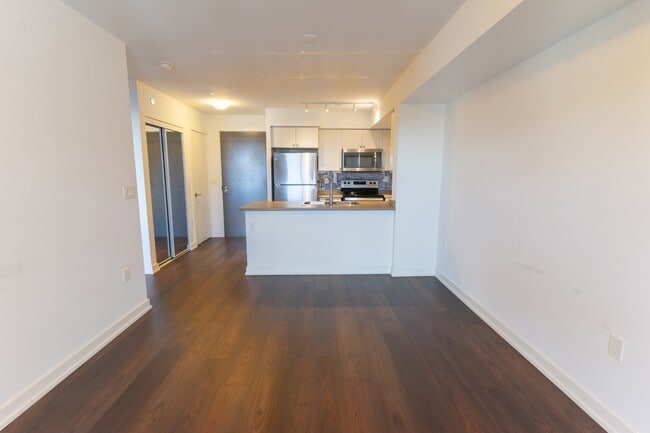 Photo - 1346-1346 Danforth Rd