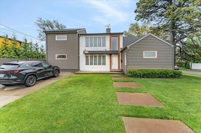 Building Photo - 536 Oxford Rd