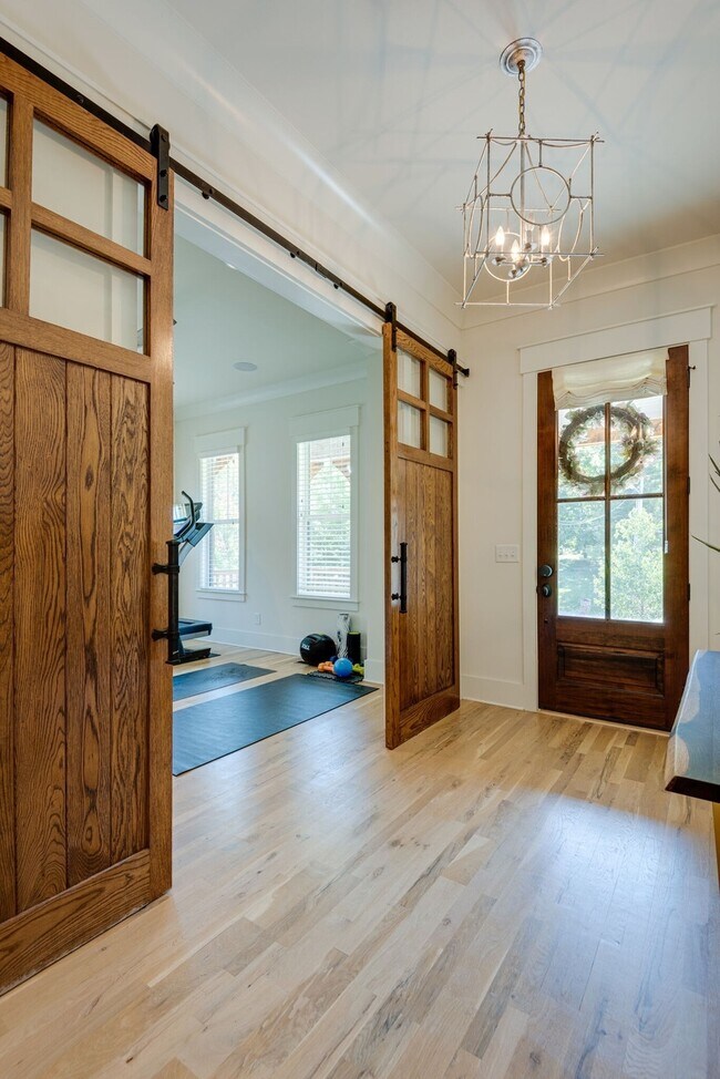 Photo - 118 Cheekwood Terrace