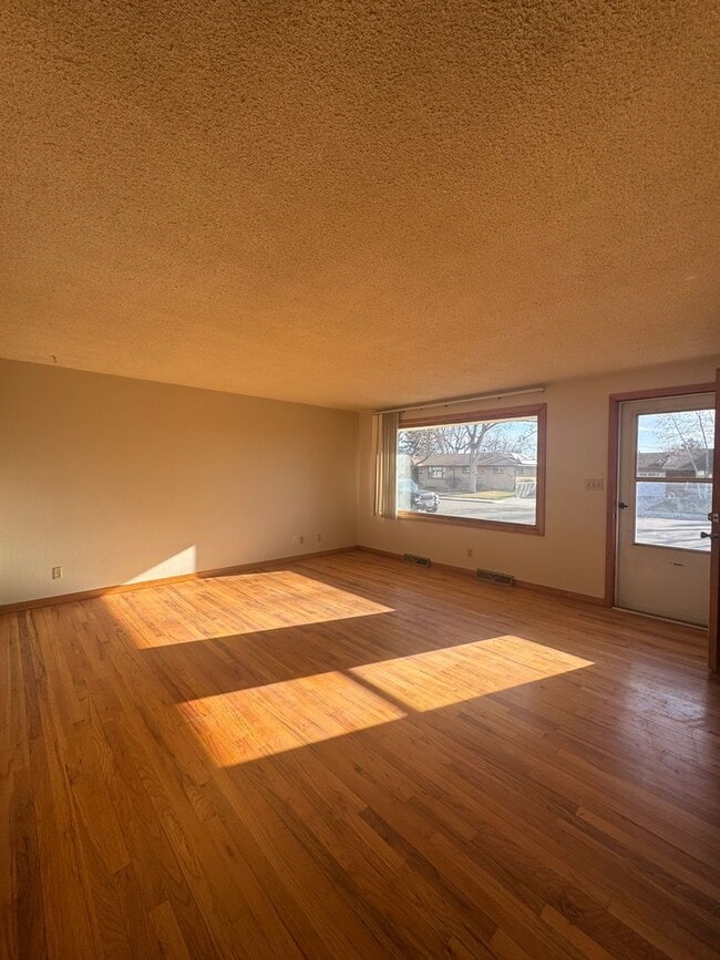 Photo - 5 bed 2 bath ranch with finished basement ...