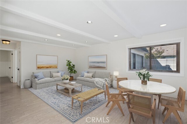 Photo - 2048 Garden Ln