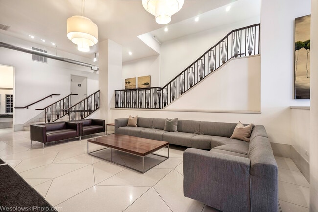 Photo - 758 N Larrabee St Unit 709