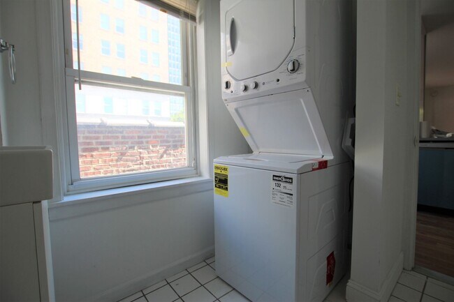 Photo - 2004 Chestnut St Unit 3R