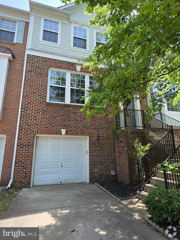 Building Photo - 22486 Maison Carree Square Rental