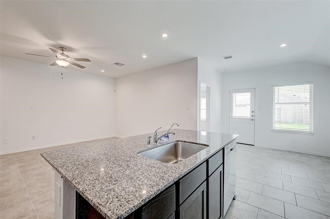 Photo - 7502 Cynomys Ct