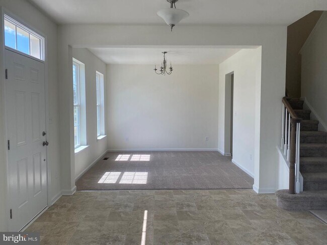 2444 W Palladio Pl