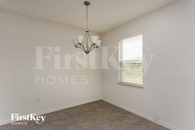 Photo - 588 Crown Rose Dr