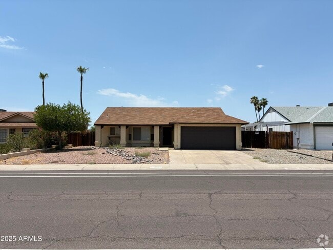 Building Photo - 11014 N 65th Ave Rental