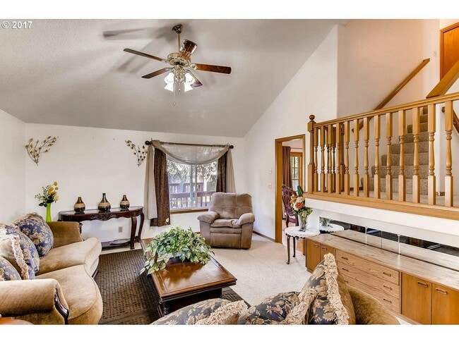 Photo - 9805 NE 41st Ave