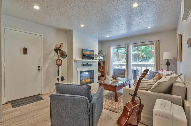 Photo - 3107 Golden Oaks Ln Unit 80
