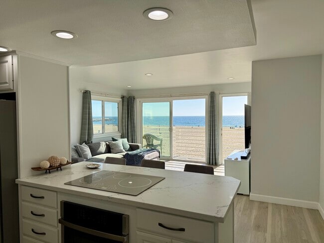 Photo - 72 The Strand Unit Beach Front
