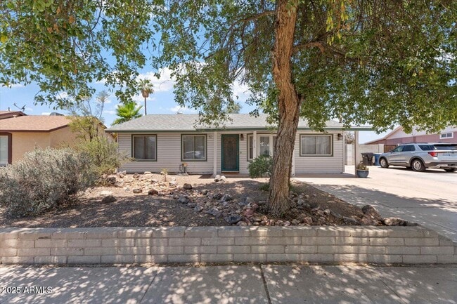Building Photo - 2116 W Garden Dr Rental