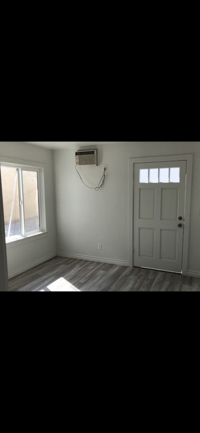 Photo - 3619 Edenhurst Ave