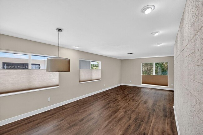 Photo - 539 Menendez Ave Unit 539