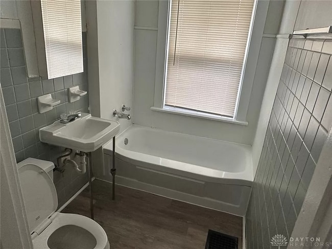 Photo - 11 Grove Ave