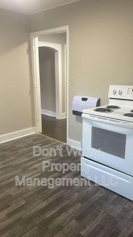 Photo - 404 Carroll St