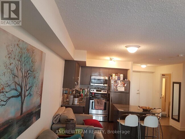 Photo - 816 Lansdowne Ave Unité 620