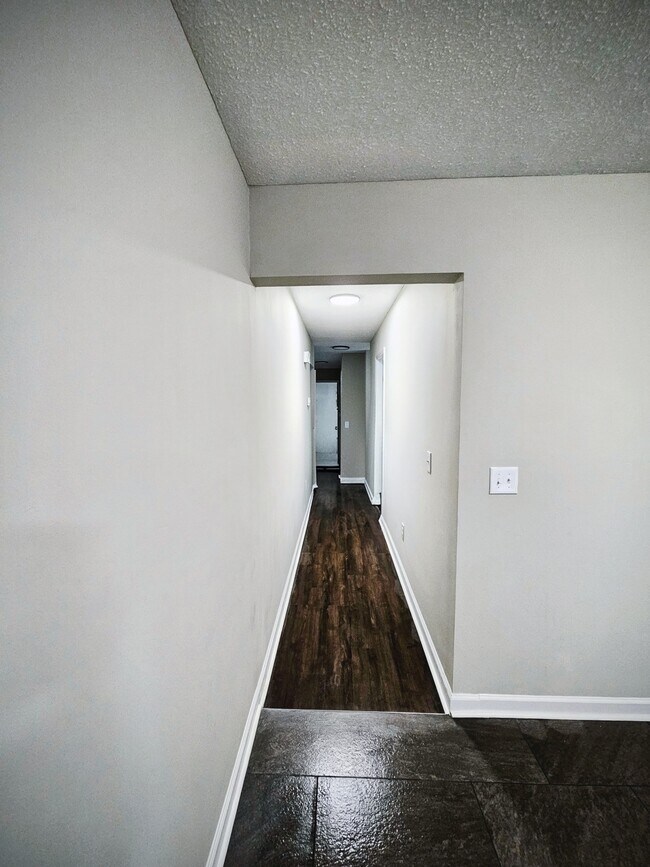 Photo - 2707 Little River Dr