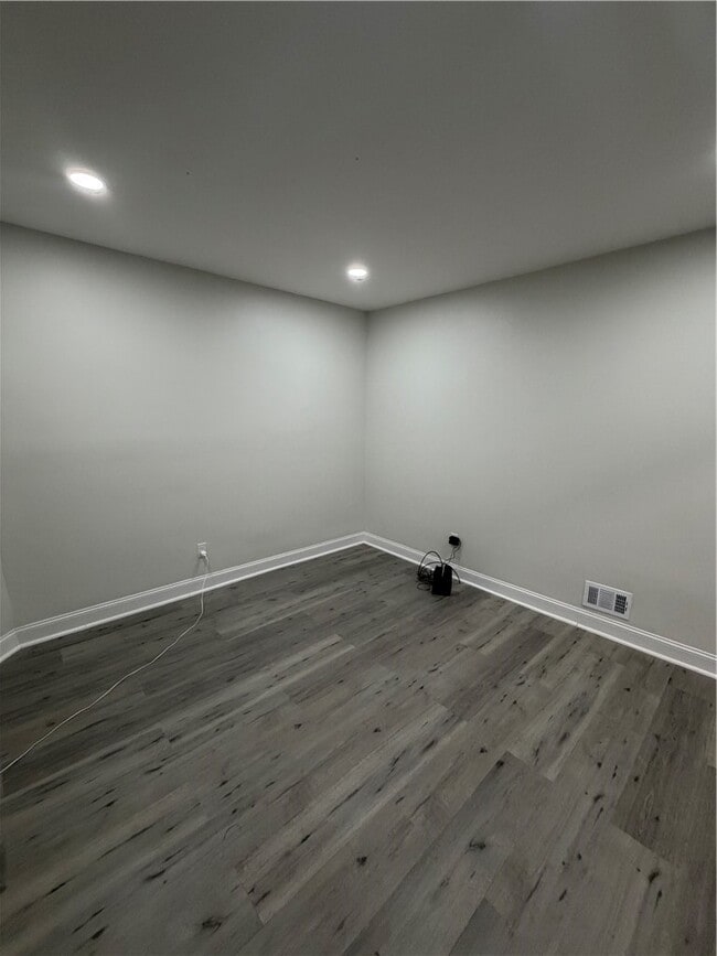 306 Fulton St