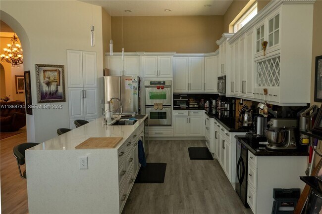 Photo - 9350 Via Classico W