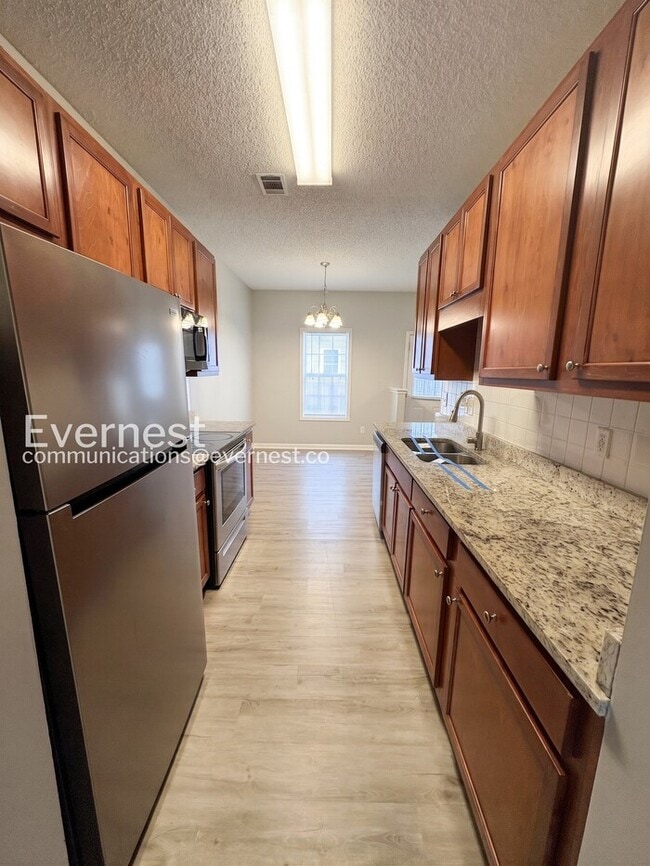 Photo - 8665 Thomas Rd