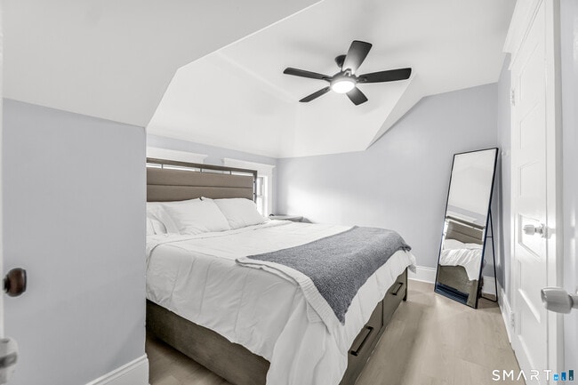 Photo - 277 Maplewood Ave