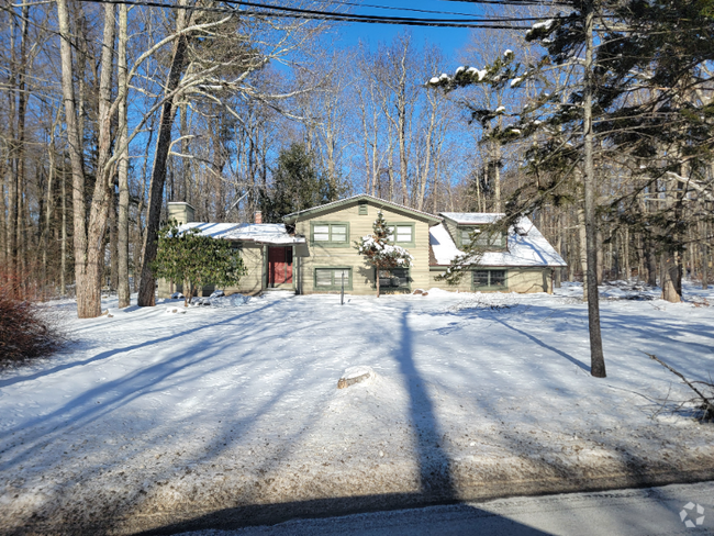 Building Photo - 103 Tunkhannock Trail Rental