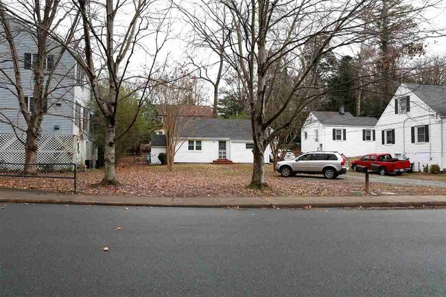 Photo - 128 Shamrock Rd