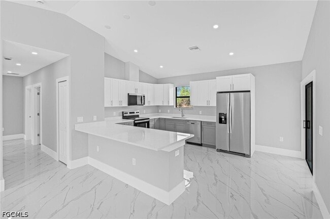 Photo - 633 Windermere Dr
