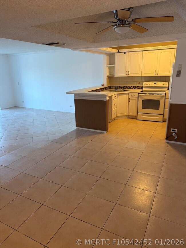 Photo - 3740 Inverrary Dr Unit 3D