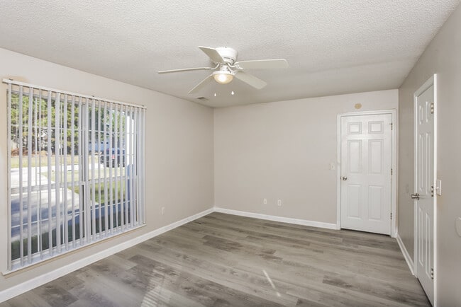 Photo - 258 Ambling Cir