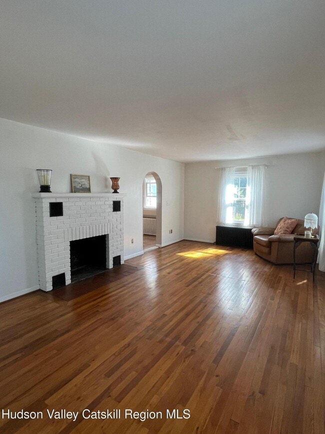 17 Landon Ave