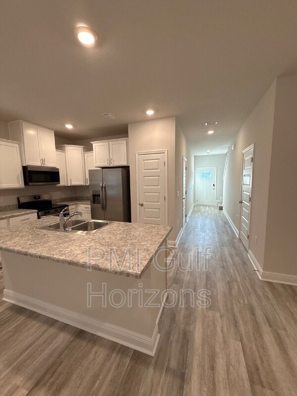 Photo - 1300 Leeway Dr