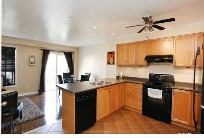 Photo - 148 Cadillac Cres