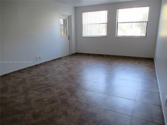 Photo - 8100 Geneva Ct Unit 243