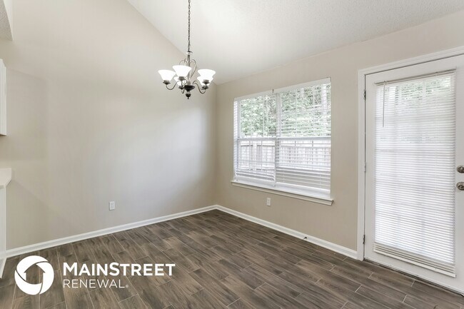 Photo - 4630 Thermal Ct