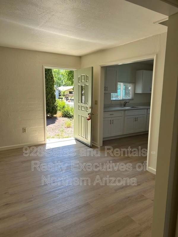 Photo - 2627 N Rose St