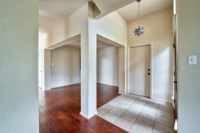 Photo - 2712 Settlement Dr