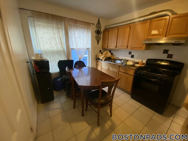 Photo - 8 Harvest St Apartment Unit 2