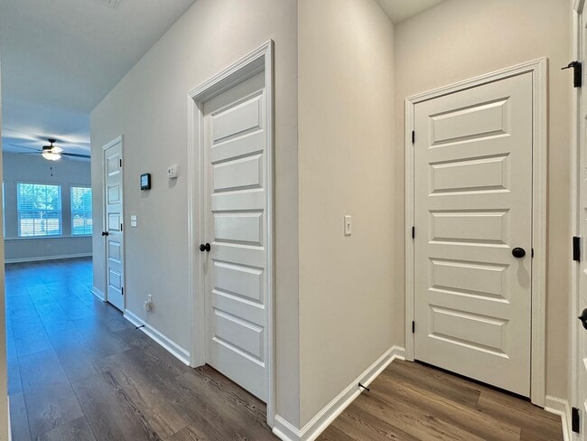 Photo - $500 RENT CREDIT | MOVE IN READY! (Pet Friendly)