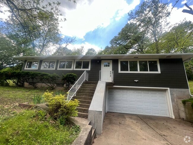 Building Photo - COMING SOON: READY BY JUNE 1ST FOR MOVE IN... Rental