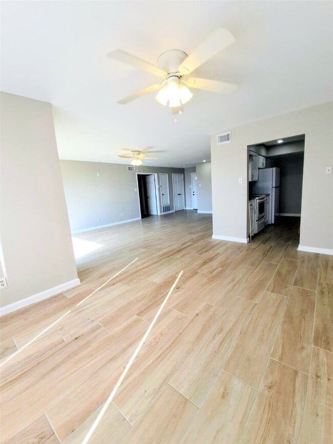 Photo - 500 Tiki Dr Unit 113