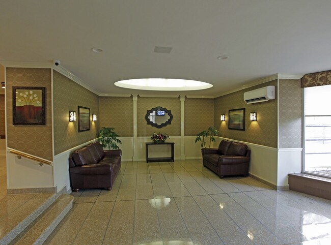 Photo - Elmhurst Towers Apartments