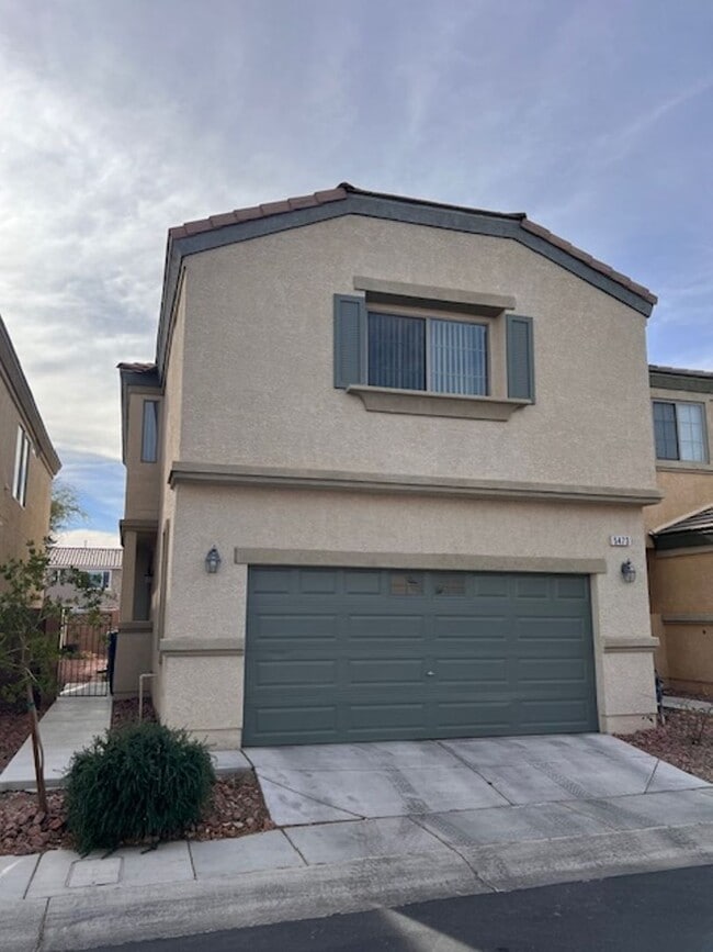Building Photo - Gated Community - Southwest