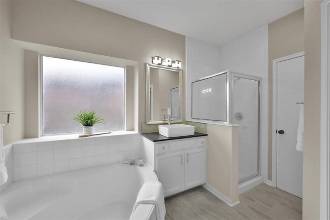 Photo - 14410 Cypress Falls Dr