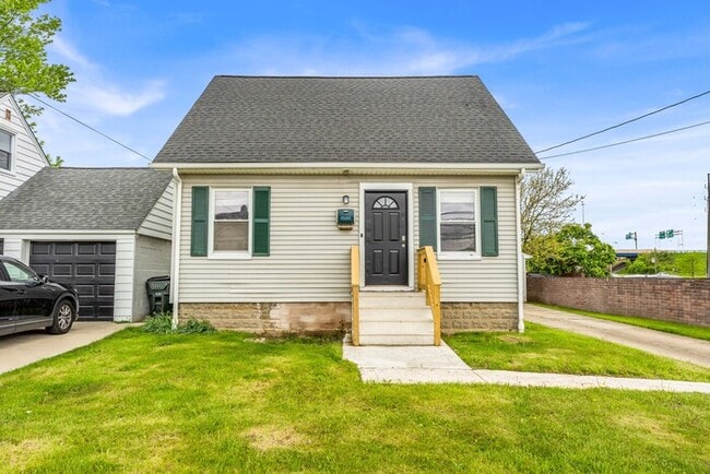 Photo - 1506 Parker Dr House