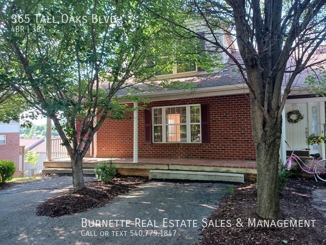 Photo - 365 Tall Oak Blvd NW
