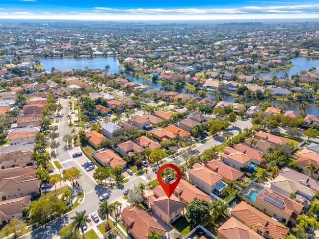 Photo - 19249 NW 13th St