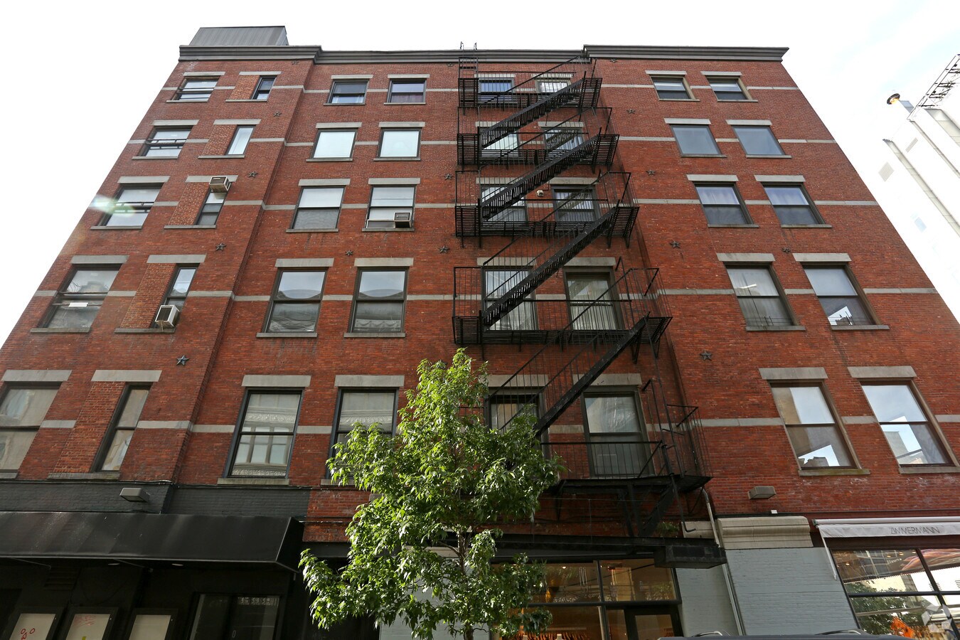 Photo - 330-344 W 13th St